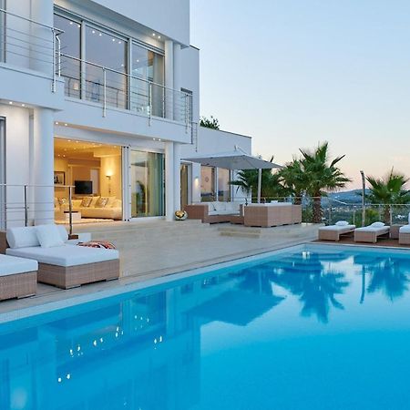 Lavish Villa With Infinity Pool And Views Santa Eulalia del Río Exterior foto